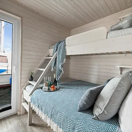 Holiday home Blabaer - Stern Hausboot *